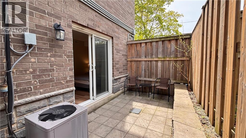 122 Courtland Avenue E Unit# 1, Kitchener, Ontario  N2H 1Y9 - Photo 12 - 40831686