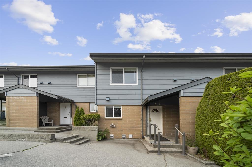 102 10744 GUILDFORD DRIVE, Surrey, British Columbia
