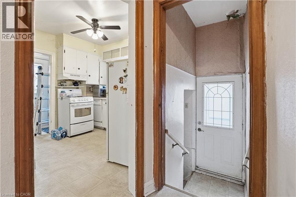 609 Guelph Street, Kitchener, Ontario  N2H 5Y5 - Photo 17 - 40828313