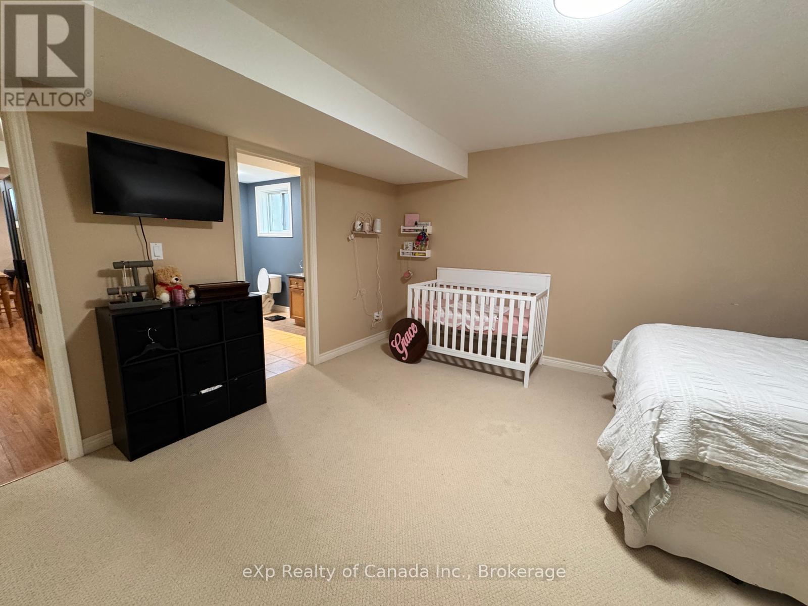 2 Owen Street, Ingersoll, Ontario N5C 4H3 - Photo 10 - X13146836