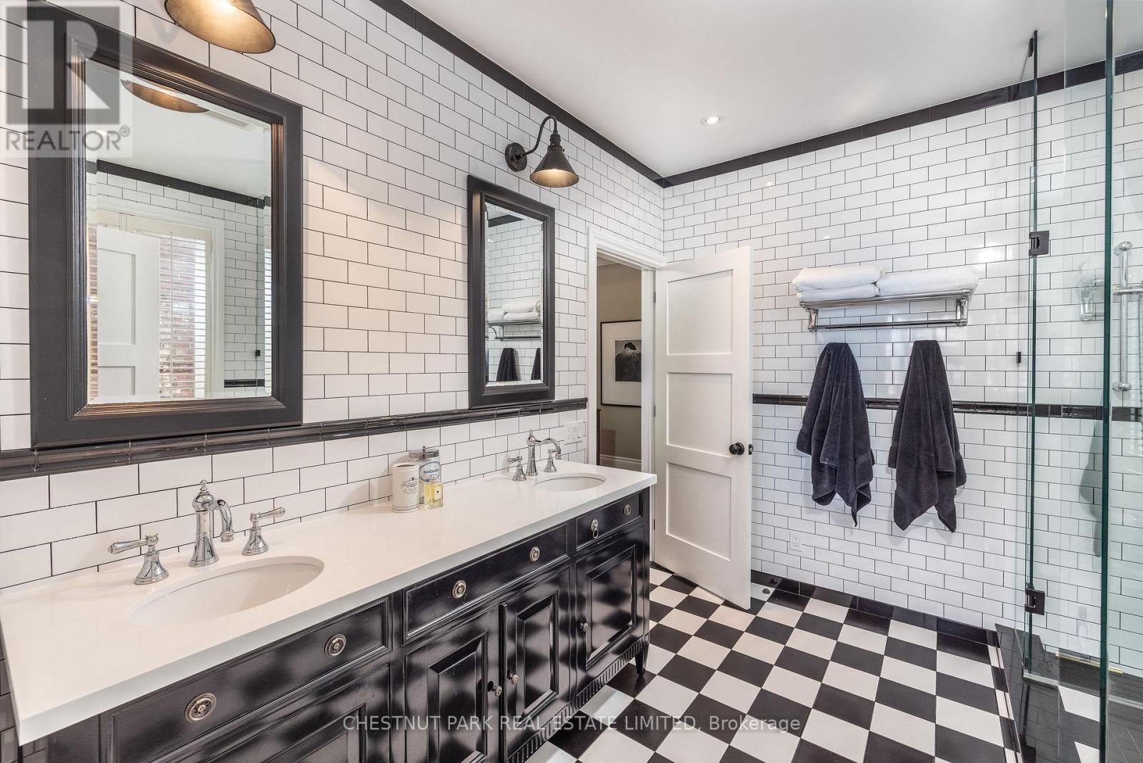 41 Chicora Avenue, Toronto, Ontario  M5R 1T7 - Photo 18 - C13148862