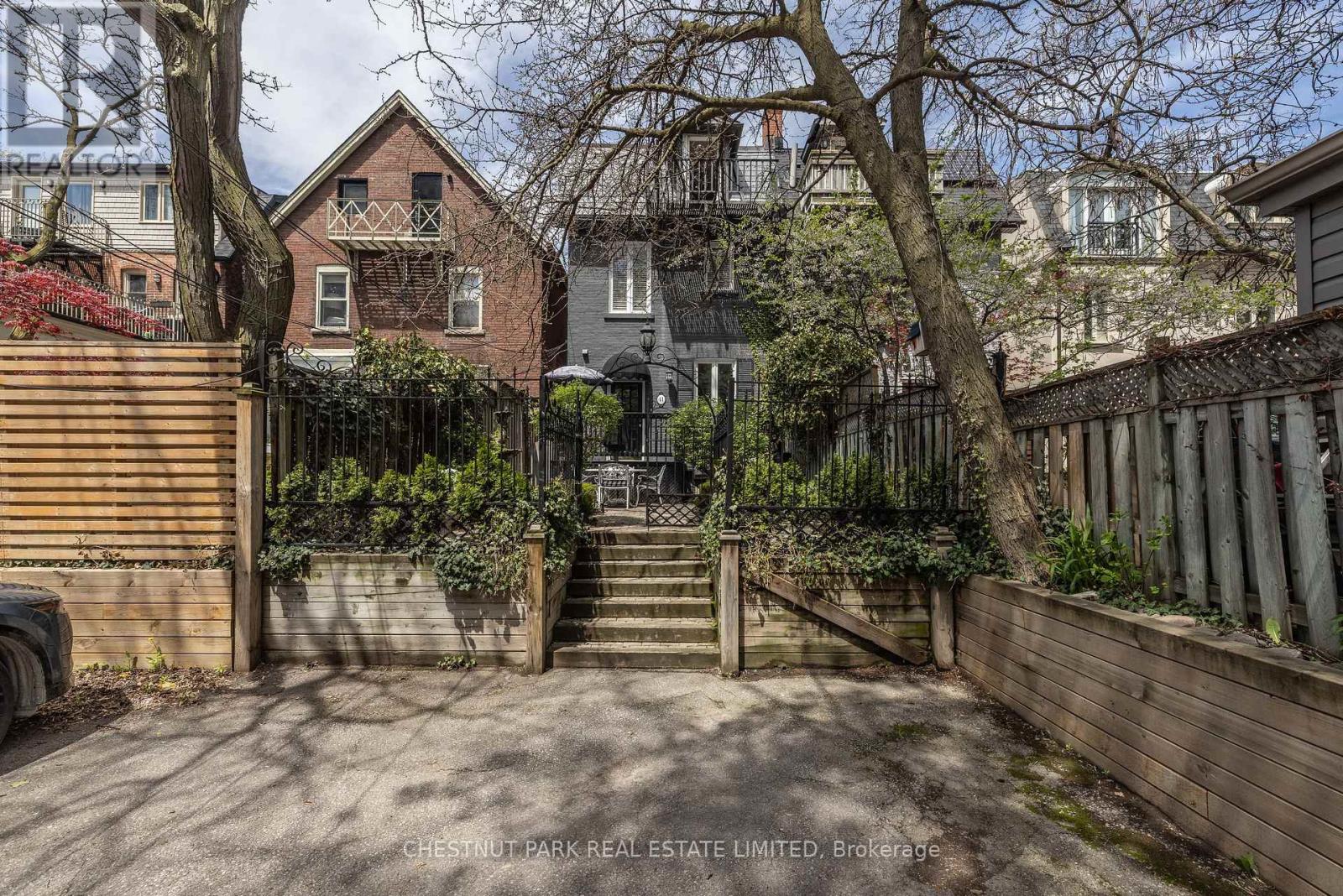 41 Chicora Avenue, Toronto, Ontario  M5R 1T7 - Photo 36 - C13148862