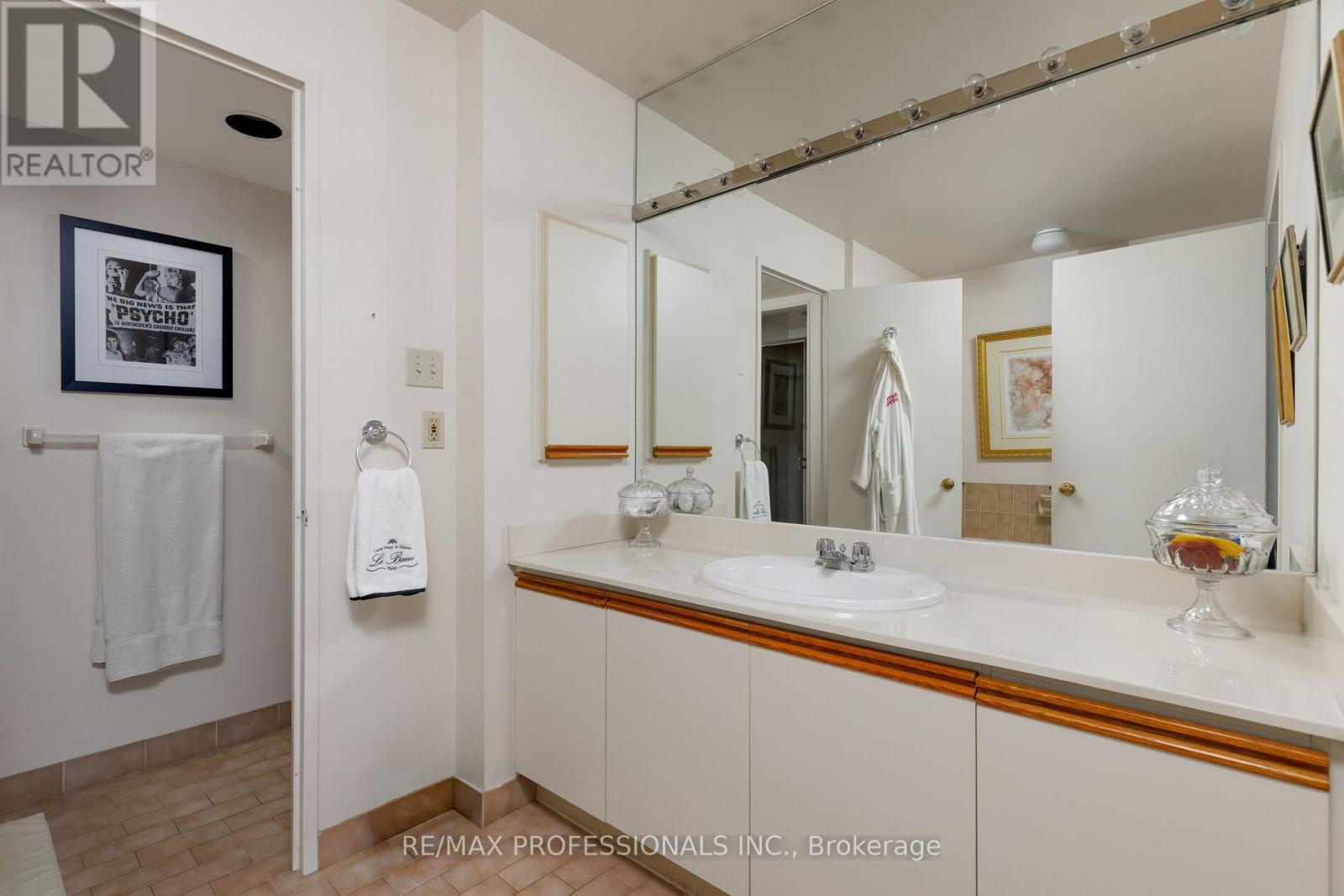 1506 - 25 Maitland Street, Toronto, Ontario  M4Y 2W1 - Photo 26 - C13148910