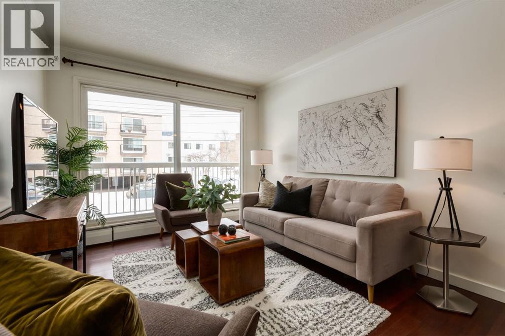 105, 308 24 Avenue SW, Calgary, Alberta