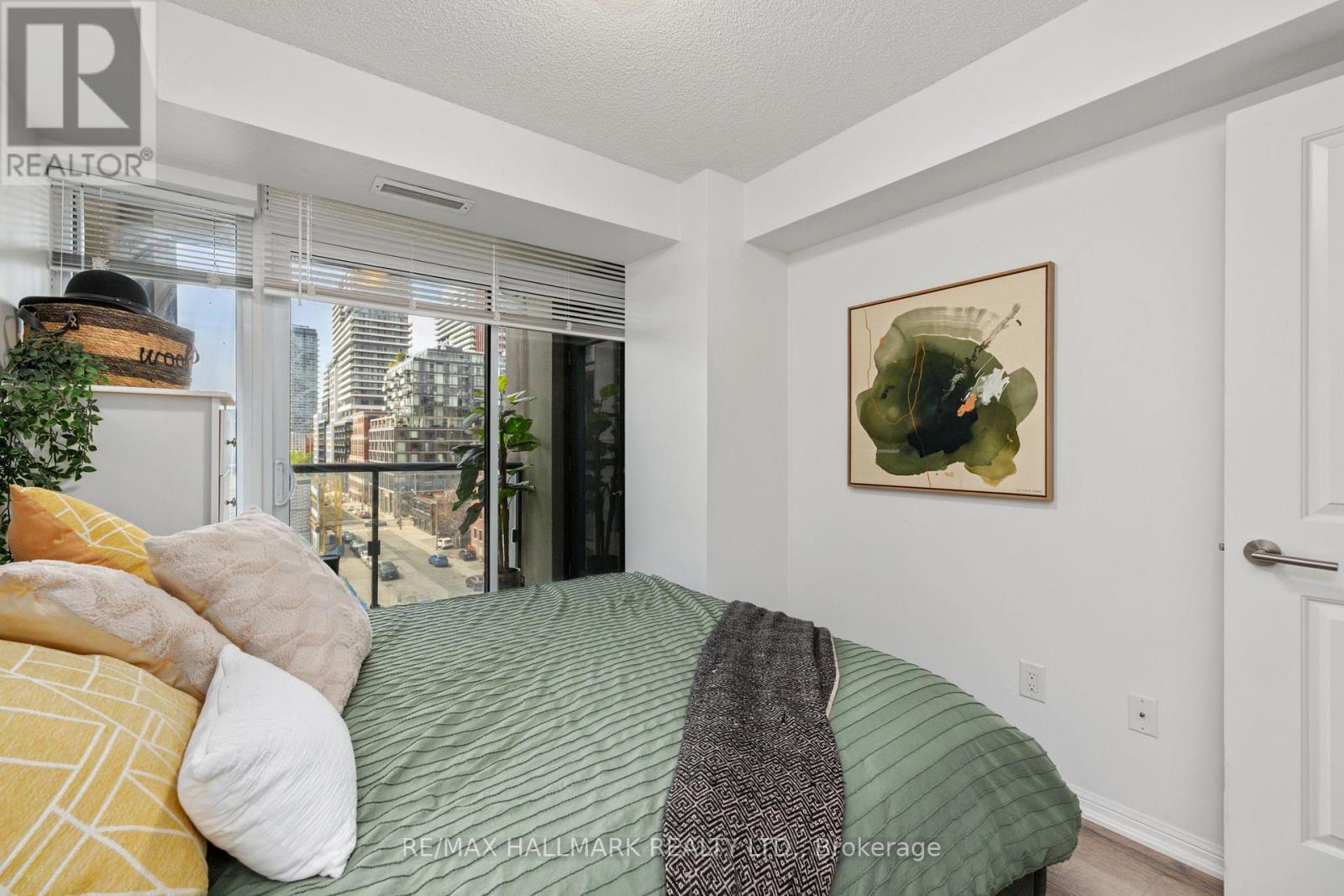 819 - 400 Adelaide Street E, Toronto, Ontario  M5A 4S3 - Photo 14 - C13149078