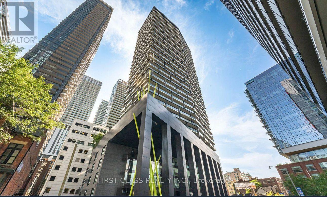 1402 - 125 Peter Street, Toronto, Ontario  M5V 0M2 - Photo 1 - C13149126