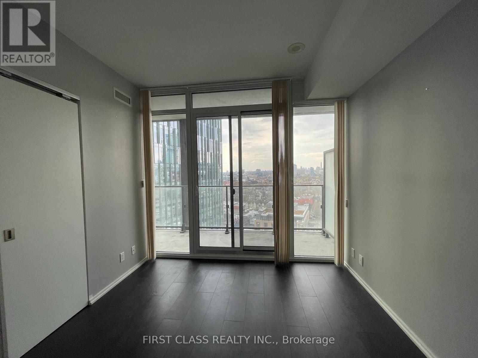 1402 - 125 Peter Street, Toronto, Ontario  M5V 0M2 - Photo 10 - C13149126