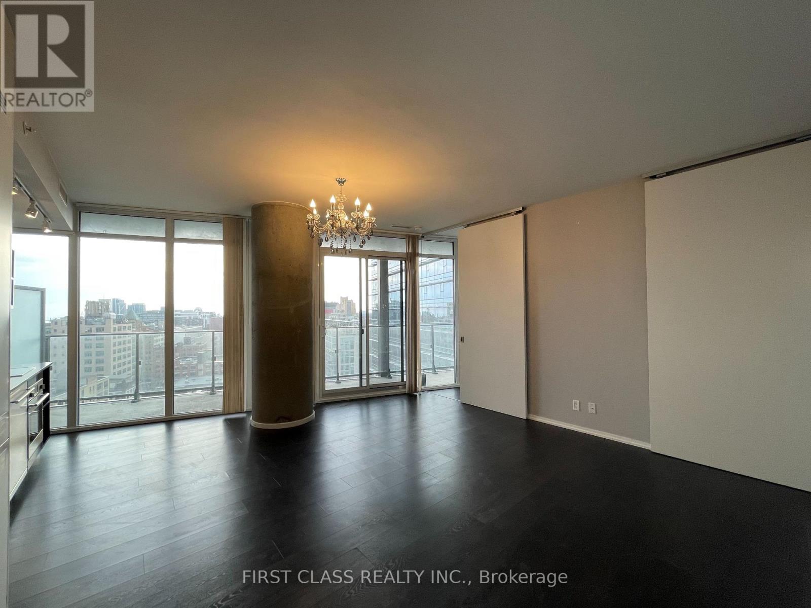 1402 - 125 Peter Street, Toronto, Ontario  M5V 0M2 - Photo 4 - C13149126