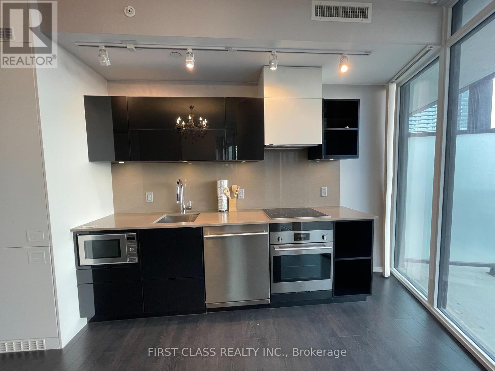 1402 - 125 Peter Street, Toronto, Ontario  M5V 0M2 - Photo 6 - C13149126