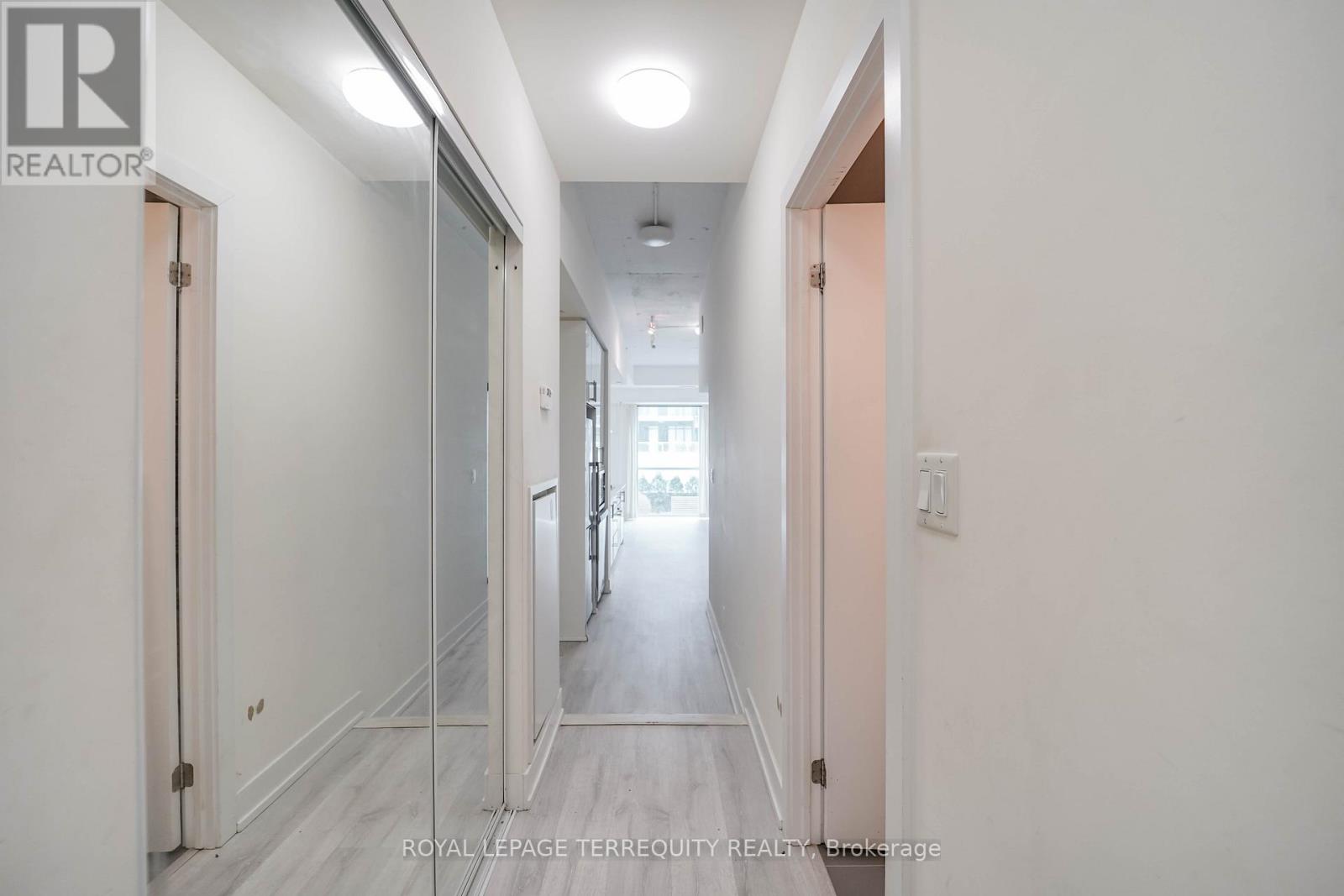 204 - 75 The Donway W, Toronto (Banbury-Don Mills), Ontario  M3C 2E9 - Photo 16 - C13149158