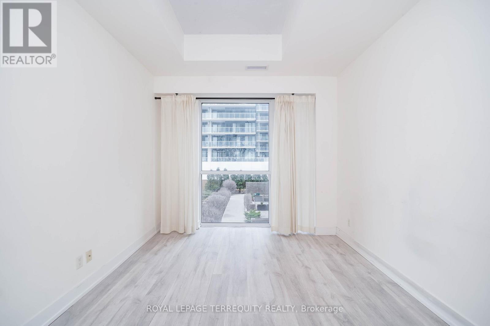 204 - 75 The Donway W, Toronto (Banbury-Don Mills), Ontario  M3C 2E9 - Photo 26 - C13149158