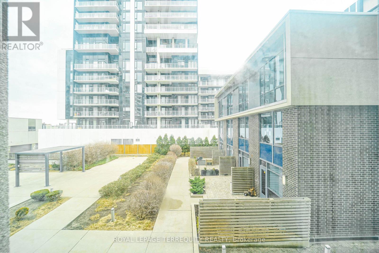 204 - 75 The Donway W, Toronto (Banbury-Don Mills), Ontario  M3C 2E9 - Photo 38 - C13149158