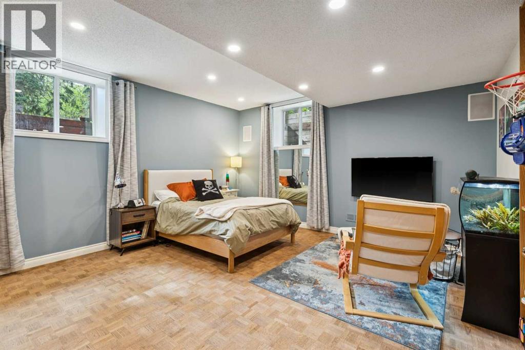 3013 Montcalm Crescent SW, Calgary, Alberta  T2T 3M8 - Photo 32 - A2310887