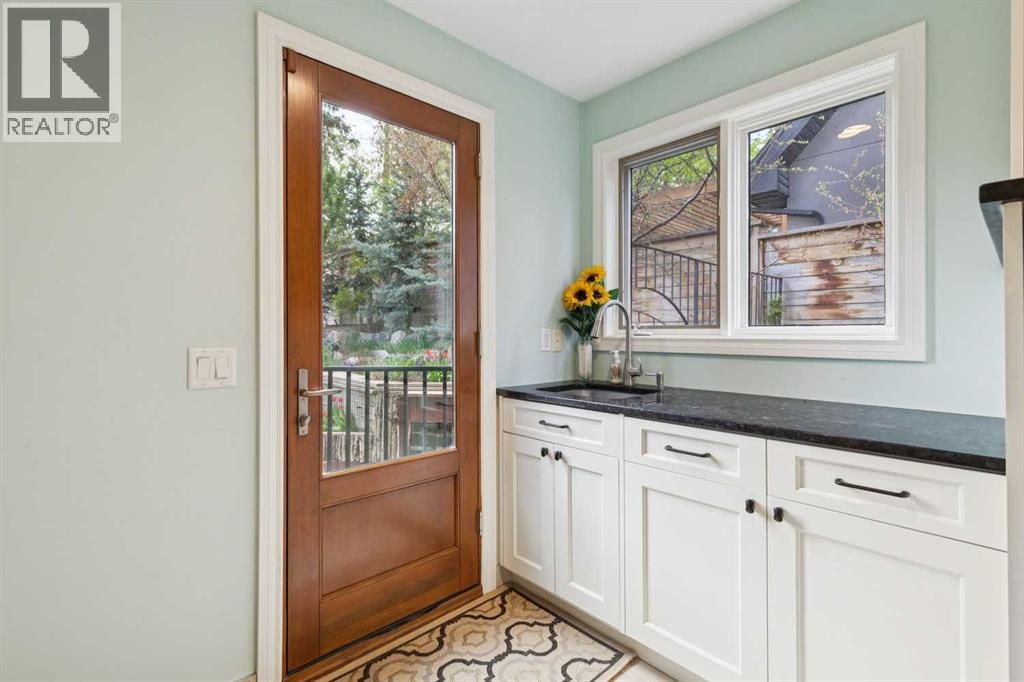 3013 Montcalm Crescent SW, Calgary, Alberta  T2T 3M8 - Photo 19 - A2310887