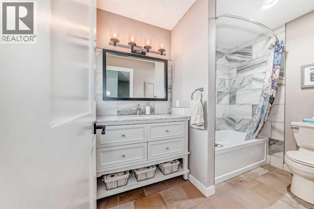 6739 Coach Hill Road SW, Calgary, Alberta  T3H 1V7 - Photo 22 - A2310896