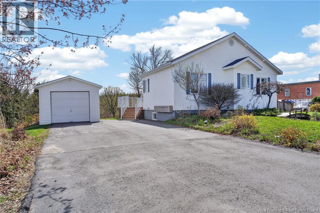 260 Victoria Street, Dalhousie, New Brunswick  E8C 2R7 - Photo 1 - NB138921