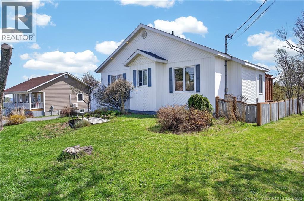 260 Victoria Street, Dalhousie, New Brunswick  E8C 2R7 - Photo 2 - NB138921