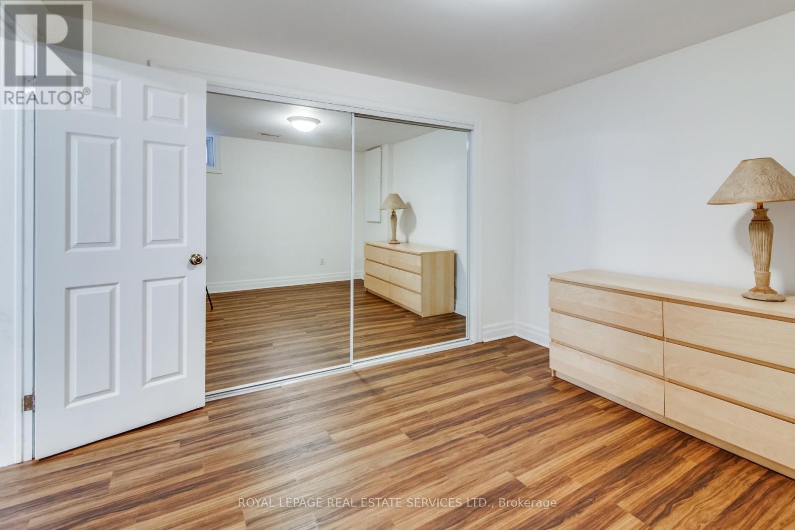 L - 116 Gillard Avenue, Toronto, Ontario  M4J 4N6 - Photo 15 - E13148864