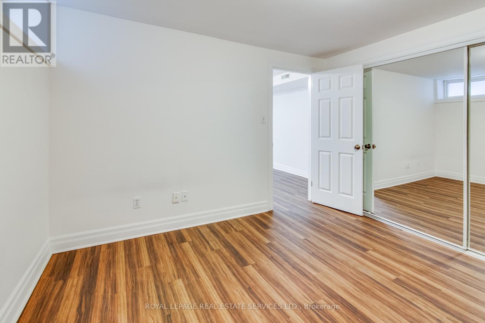 L - 116 Gillard Avenue, Toronto, Ontario  M4J 4N6 - Photo 16 - E13148864
