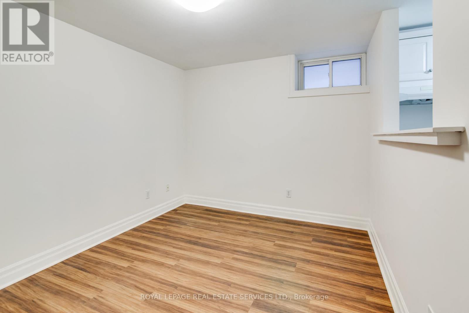 L - 116 Gillard Avenue, Toronto, Ontario  M4J 4N6 - Photo 9 - E13148864