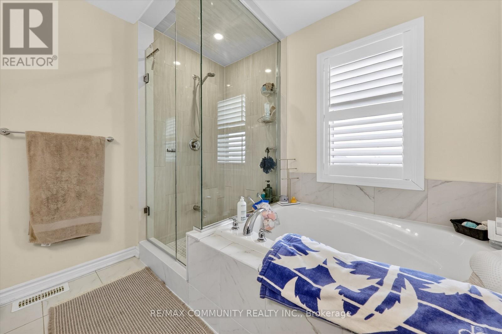 2725 Sapphire Drive, Pickering, Ontario  L1X 0G3 - Photo 23 - E13148926