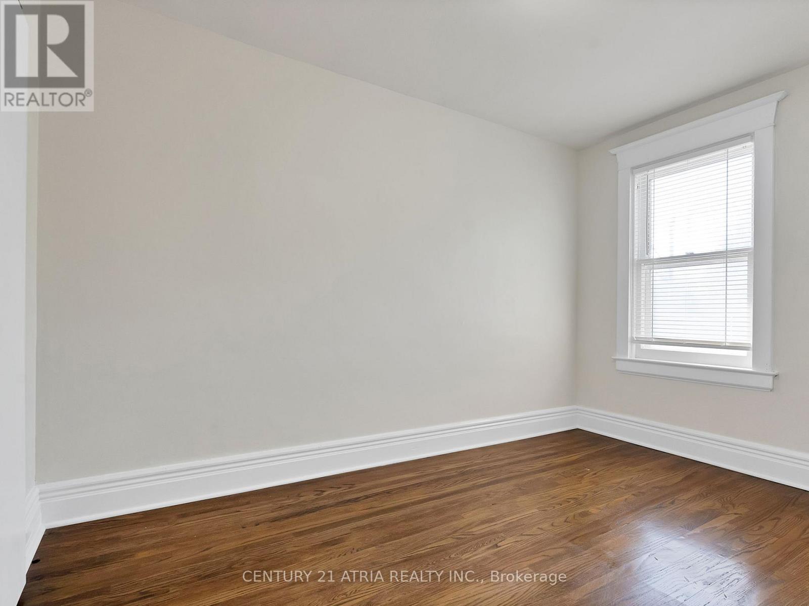 32 Rosevear Avenue, Toronto, Ontario  M4C 1Z3 - Photo 11 - E13148976