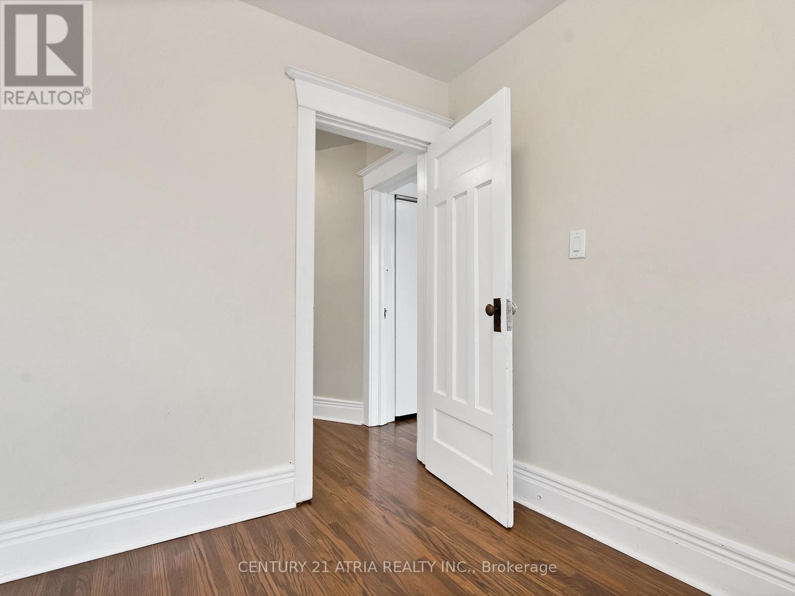 32 Rosevear Avenue, Toronto, Ontario  M4C 1Z3 - Photo 14 - E13148976