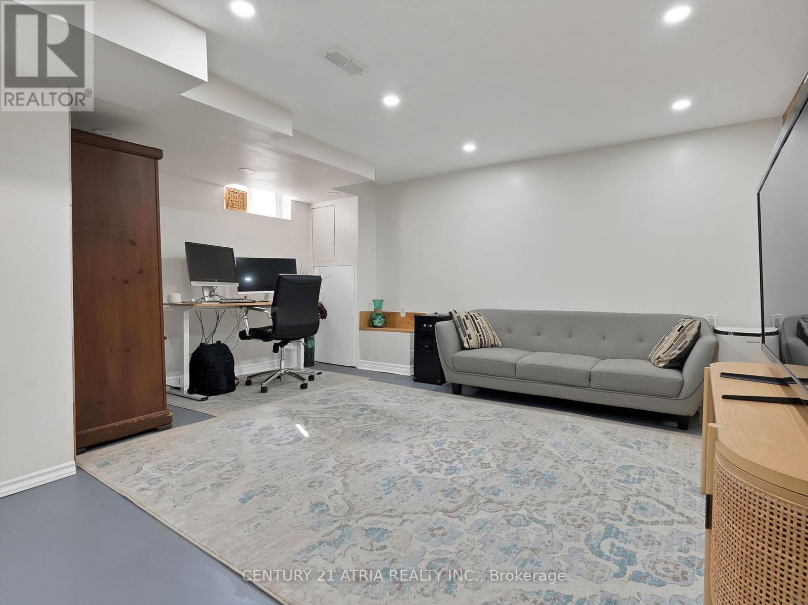 32 Rosevear Avenue, Toronto, Ontario  M4C 1Z3 - Photo 16 - E13148976