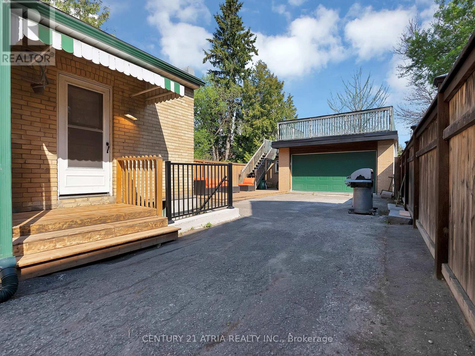 32 Rosevear Avenue, Toronto, Ontario  M4C 1Z3 - Photo 29 - E13148976