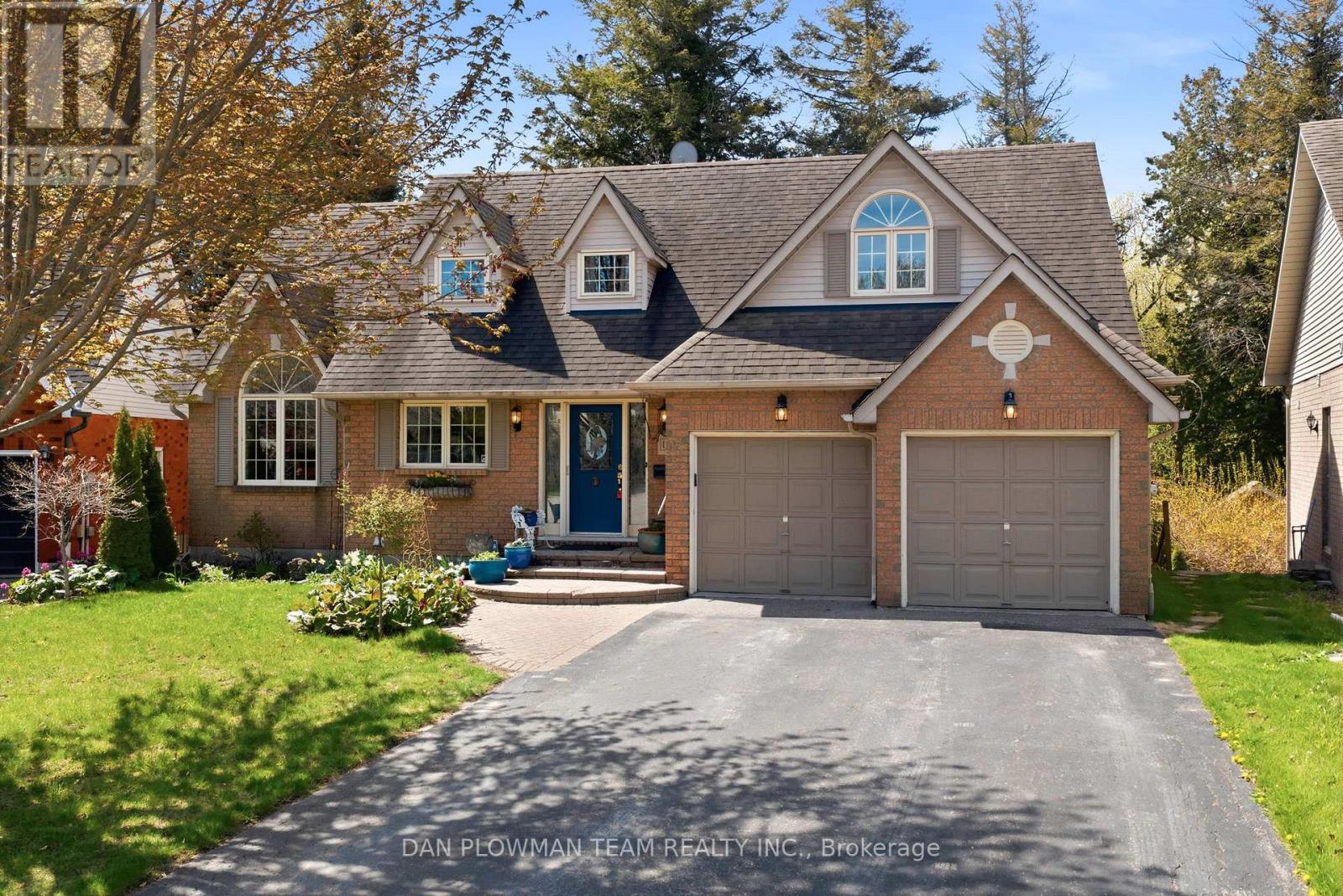 10 Barrington Place, Clarington, Ontario  L1E 2K9 - Photo 3 - E13149116