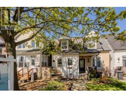 182 PICKERING STREET, Toronto, Ontario