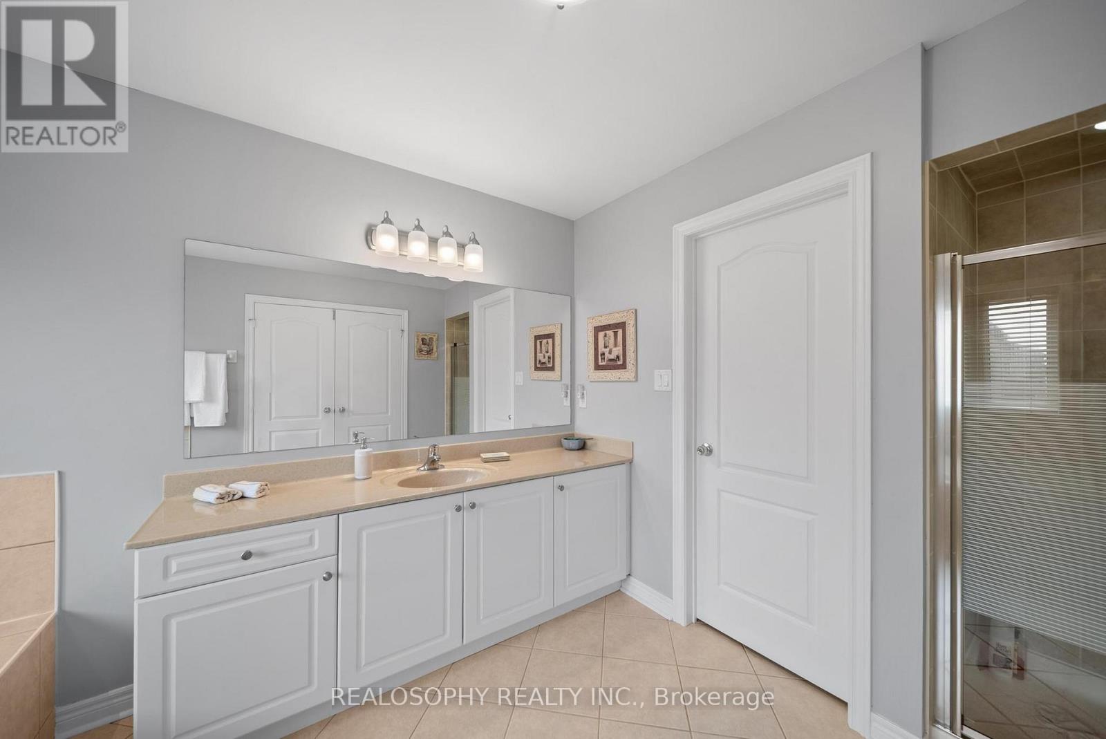 60 Dunwell Crescent, Ajax, Ontario  L1T 0A7 - Photo 13 - E13149204