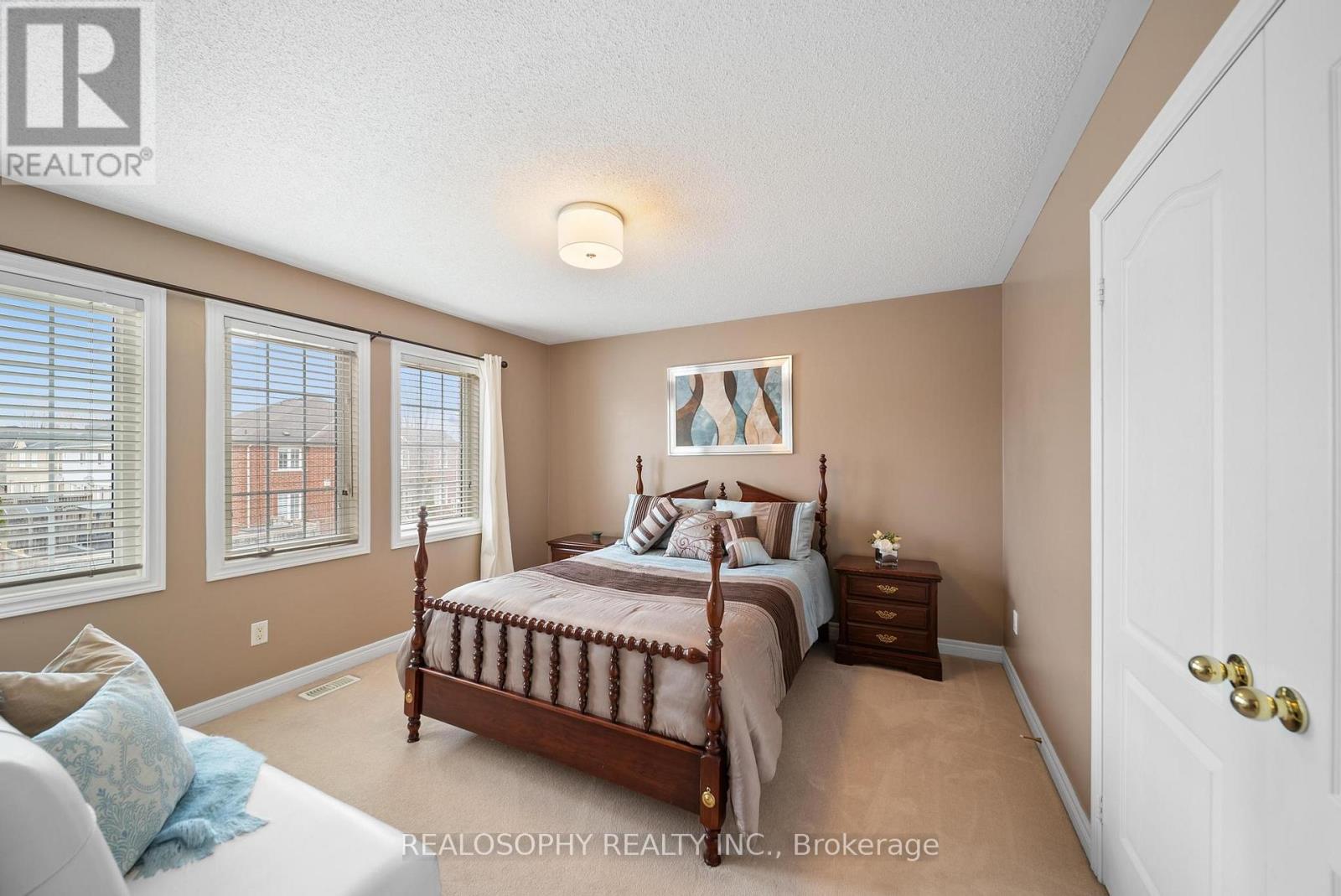 60 Dunwell Crescent, Ajax, Ontario  L1T 0A7 - Photo 16 - E13149204