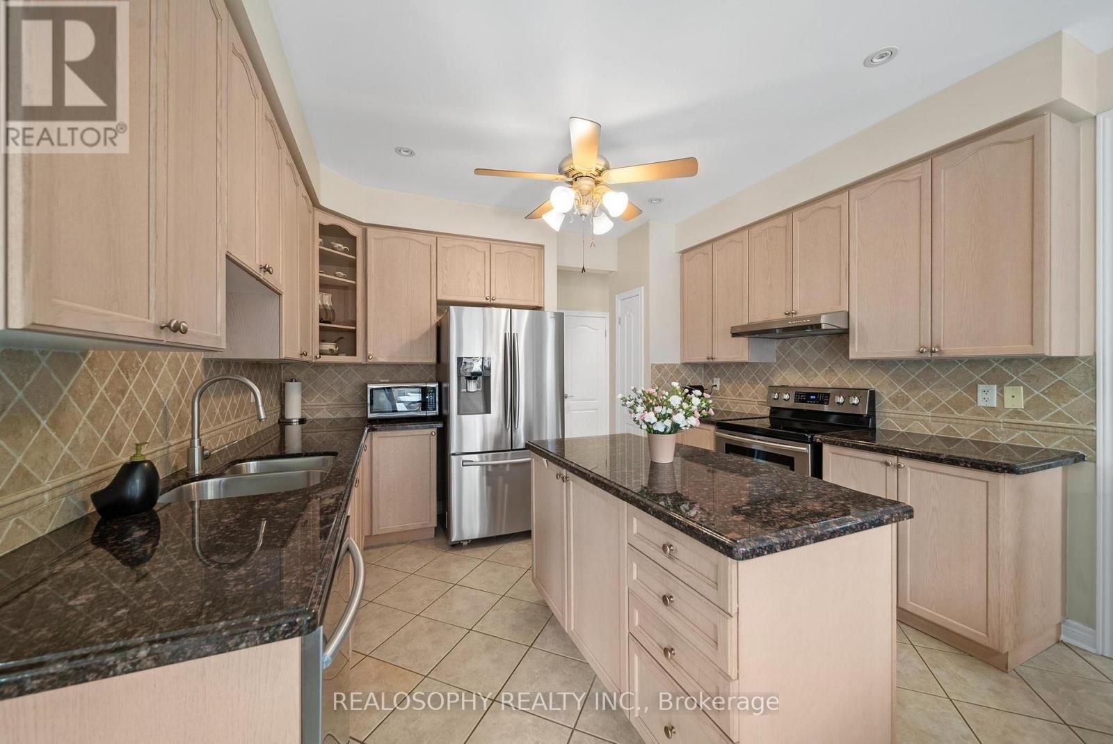 60 Dunwell Crescent, Ajax, Ontario  L1T 0A7 - Photo 7 - E13149204