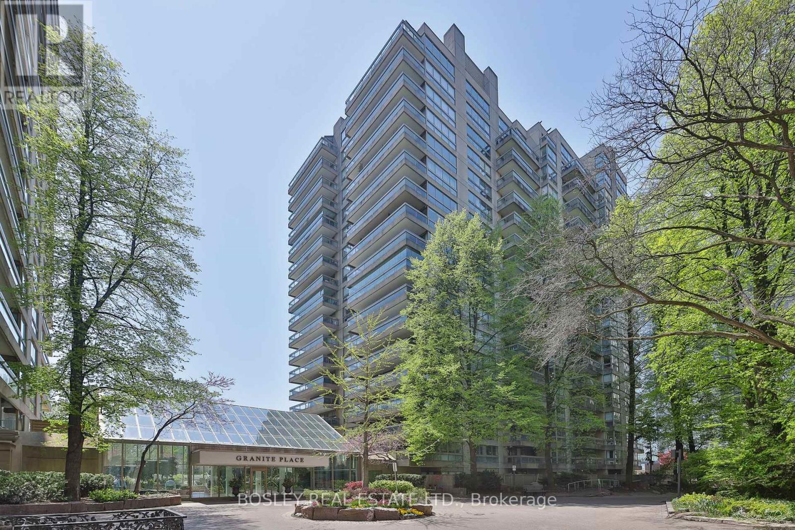 306 - 63 ST CLAIR AVENUE W, Toronto, Ontario