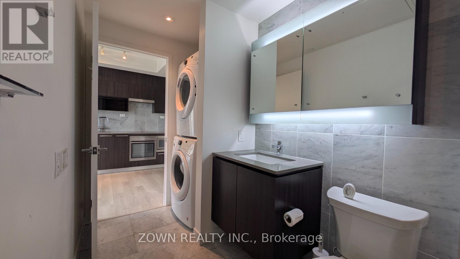 302 - 90 Queens Wharf Road, Toronto, Ontario  M5V 0J4 - Photo 11 - C13146892