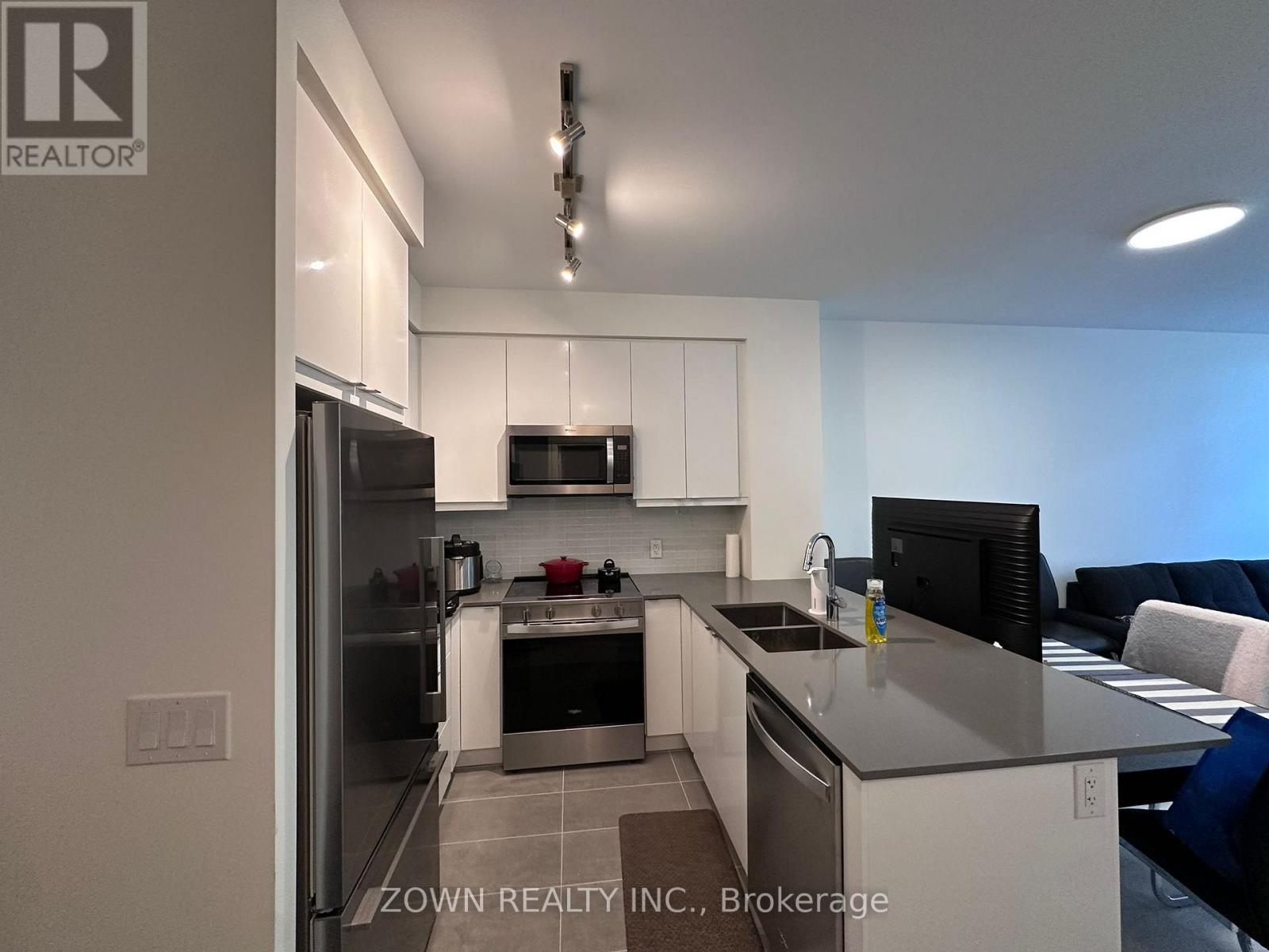 225 - 3270 Sheppard Avenue E, Toronto, Ontario  M1T 3K3 - Photo 3 - E13144120
