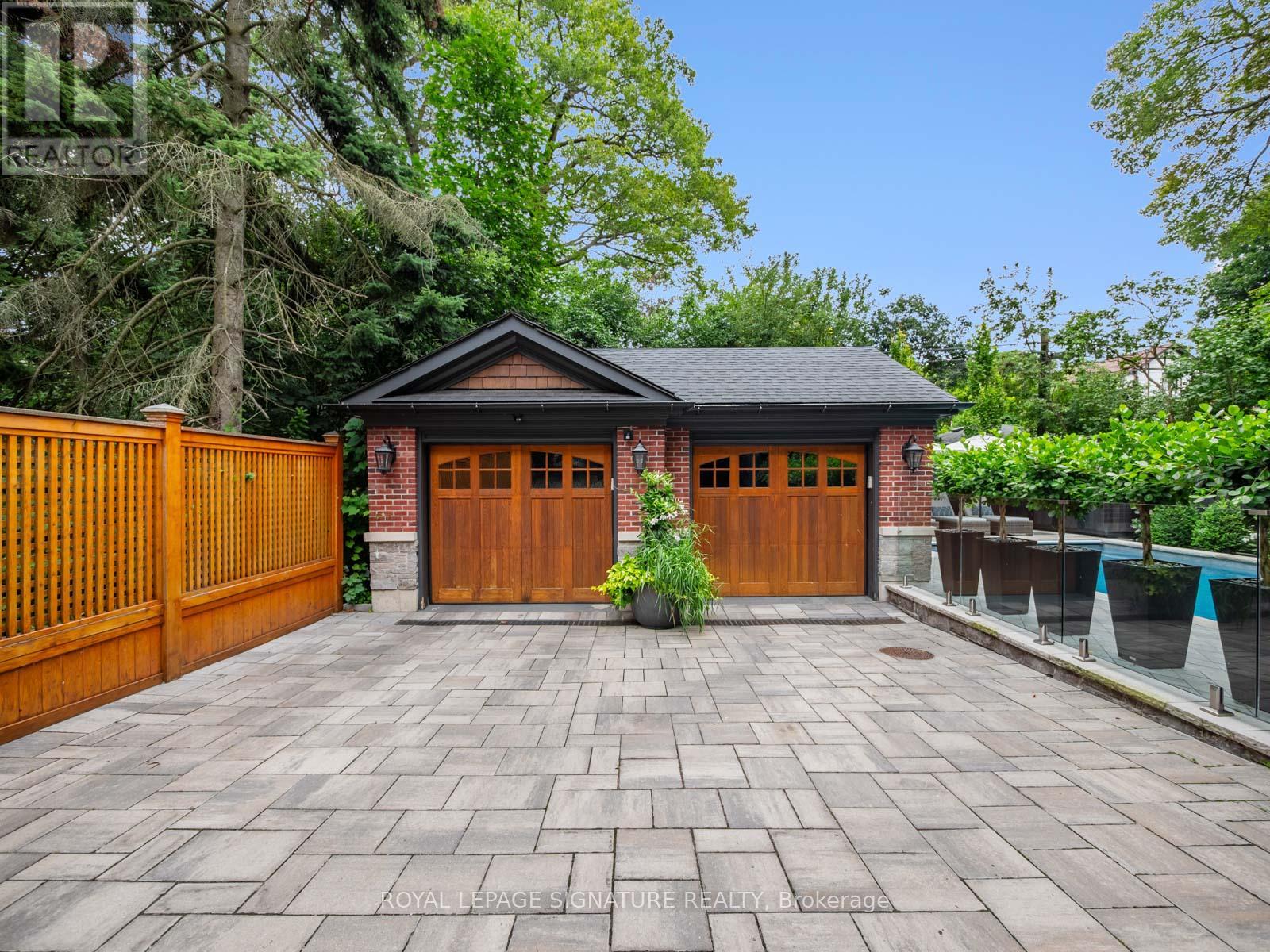 9 Neville Park Boulevard, Toronto, Ontario  M4E 3P5 - Photo 45 - E13144084