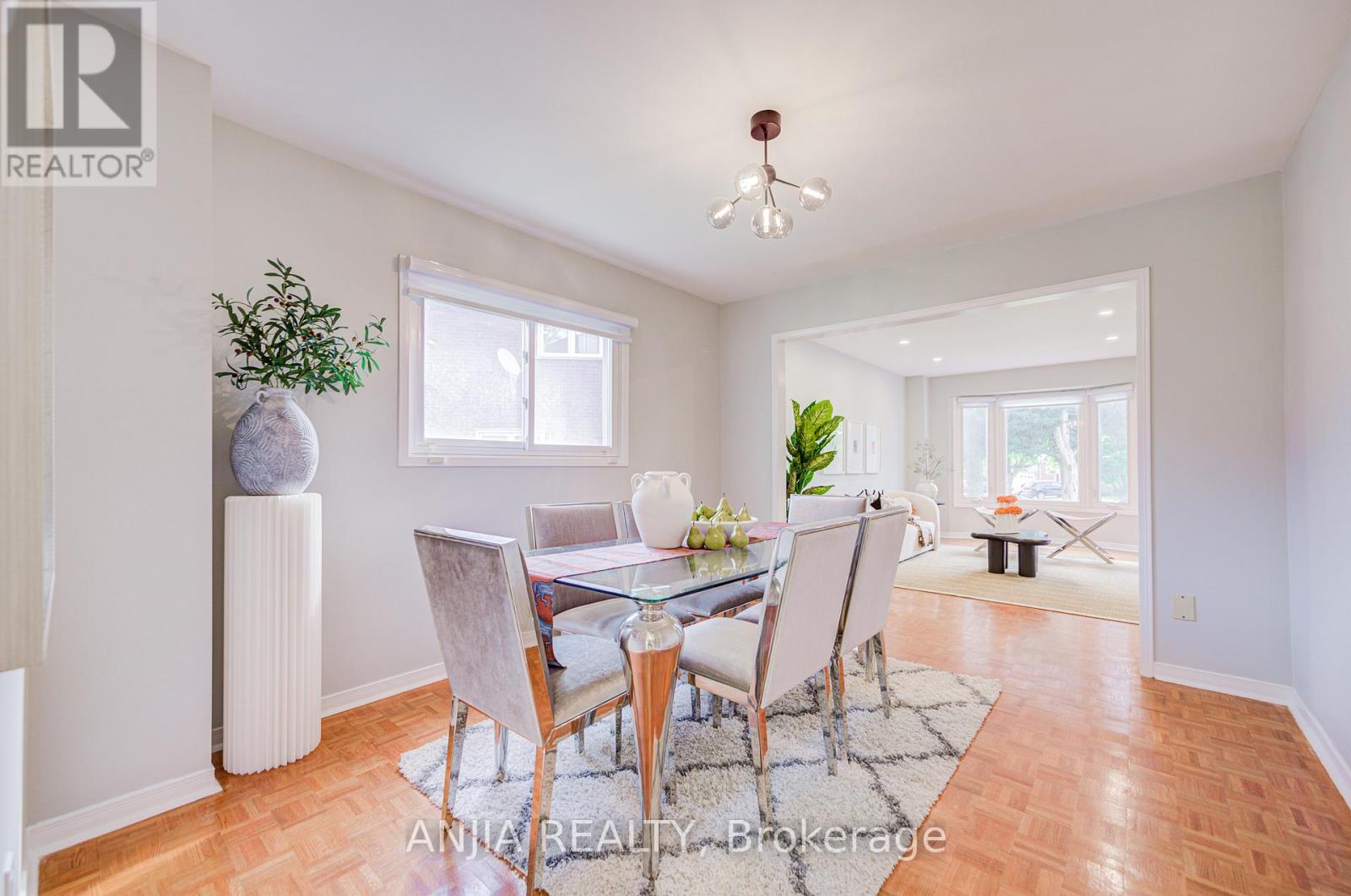 90 Olivewood Drive, Markham, Ontario  L3S 3E2 - Photo 11 - N13148928