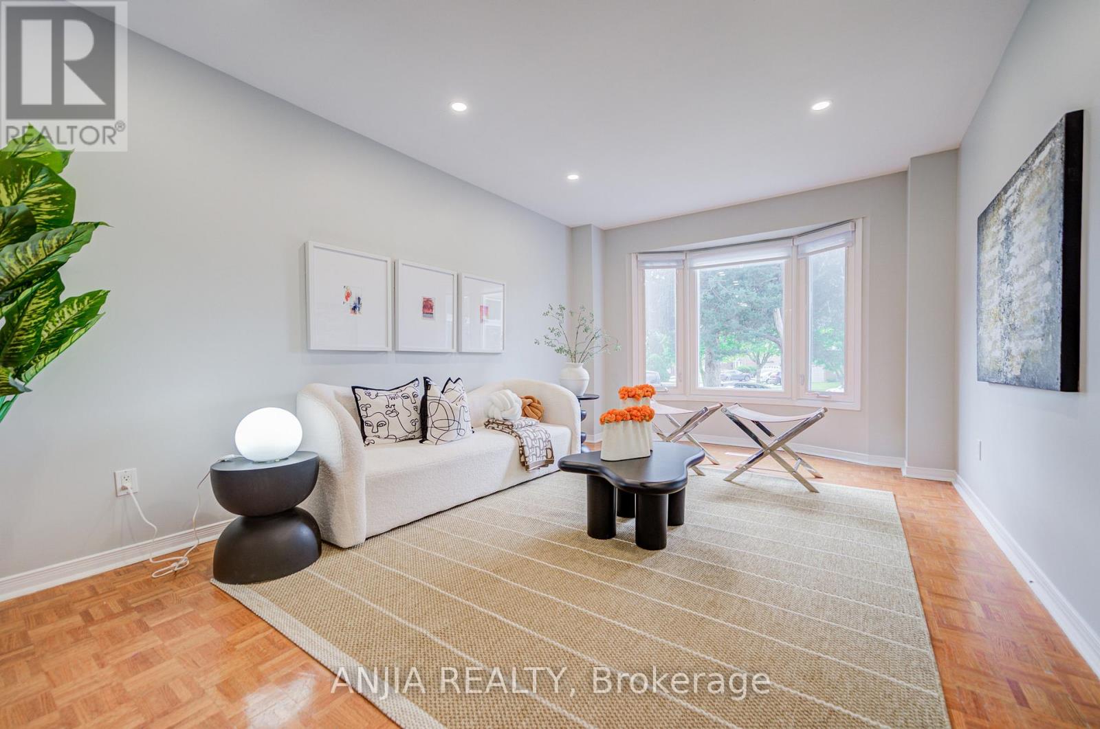 90 Olivewood Drive, Markham, Ontario  L3S 3E2 - Photo 6 - N13148928
