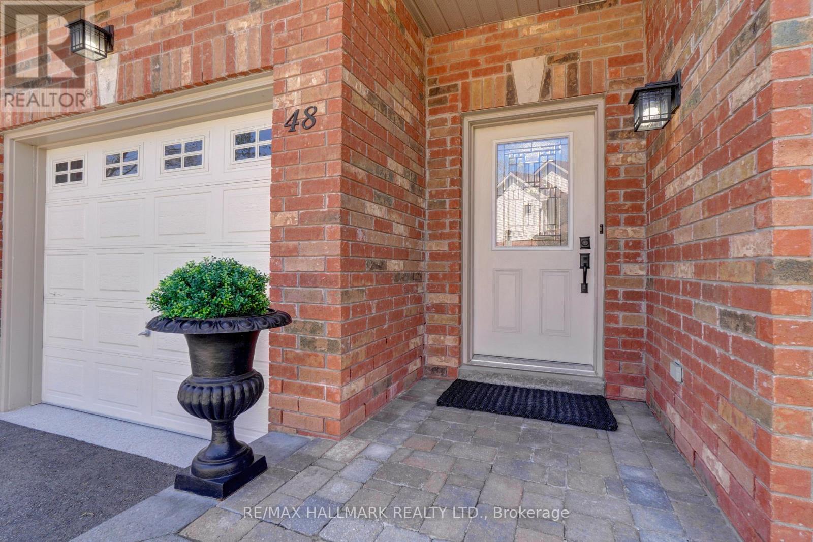 48 Fred Barnard Way, Uxbridge, Ontario L9P 0B9 - Photo 2 - N13149020