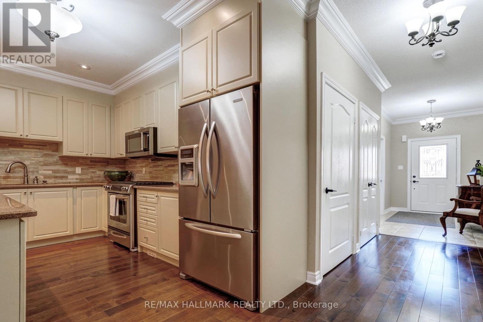 48 Fred Barnard Way, Uxbridge, Ontario L9P 0B9 - Photo 5 - N13149020