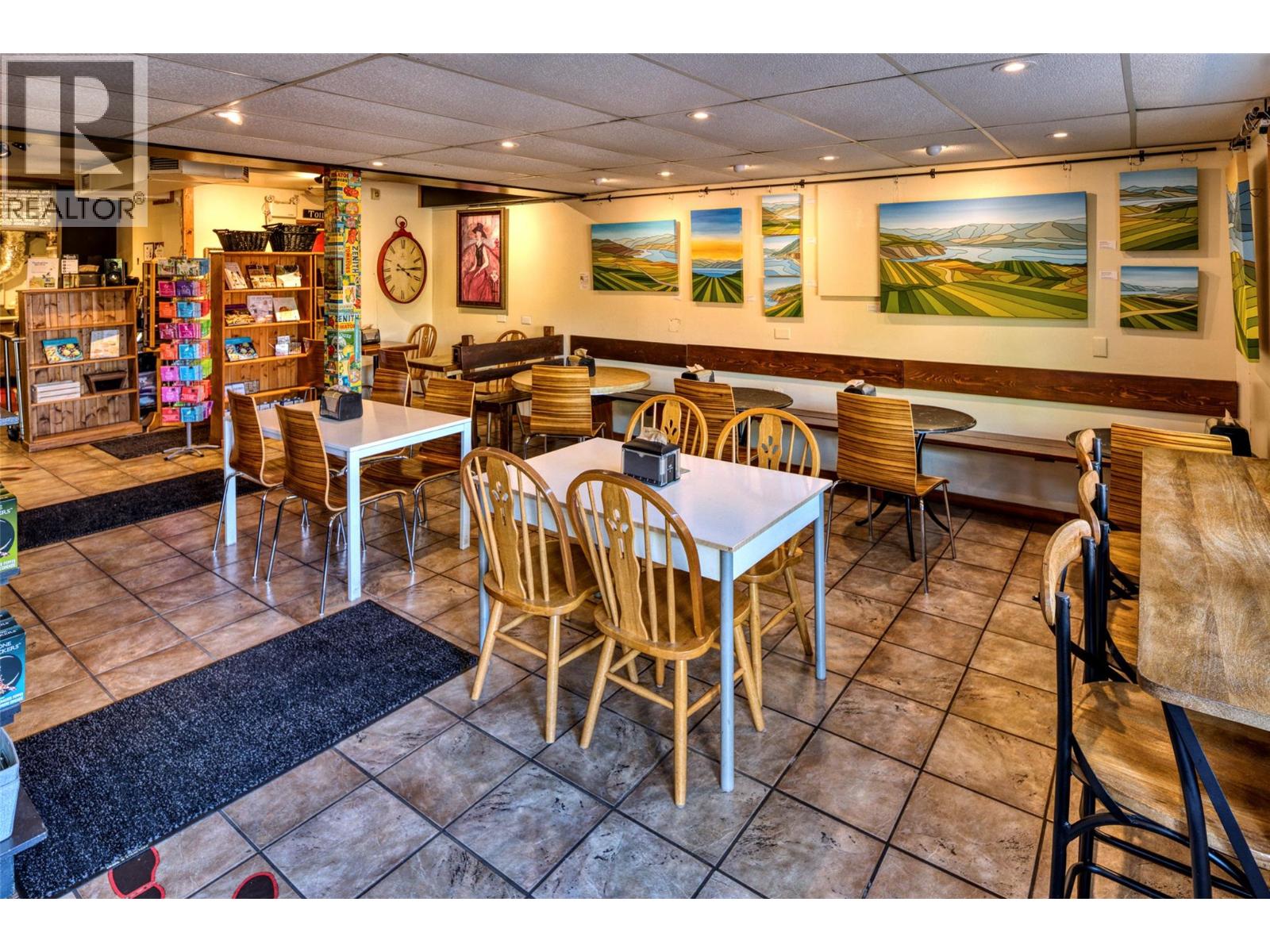 368 Vancouver Avenue, Penticton, British Columbia  V2A 1A5 - Photo 4 - 10387819