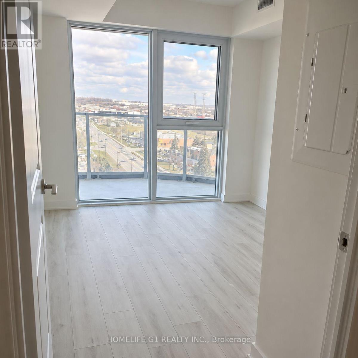 1004 - 1010 Sandy Beach Road, Pickering, Ontario  L1W 0C7 - Photo 3 - E13146846