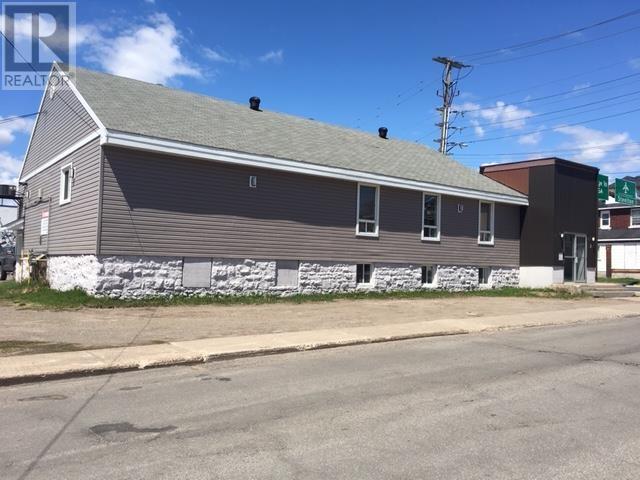 29 Wellington St E # 3, Sault Ste. Marie, Ontario  P6A 2K9 - Photo 1 - SM261072