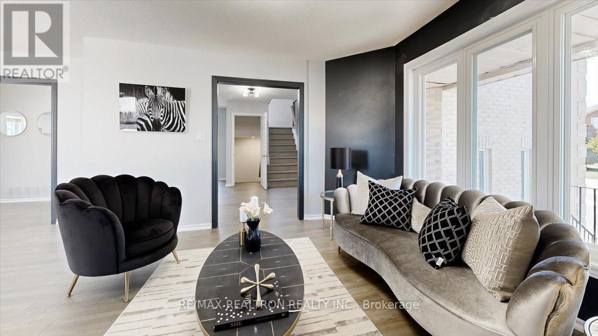 19 Tamarack Trail, Barrie, Ontario  L4N 9S1 - Photo 6 - S13149174