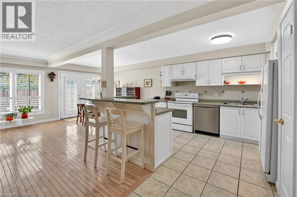7 Elderberry Avenue, Grimsby, Ontario  L3M 5M9 - Photo 6 - 40827404