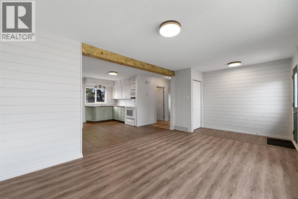 5228 47 Street, Camrose, Alberta  T4V 1K4 - Photo 5 - A2309798