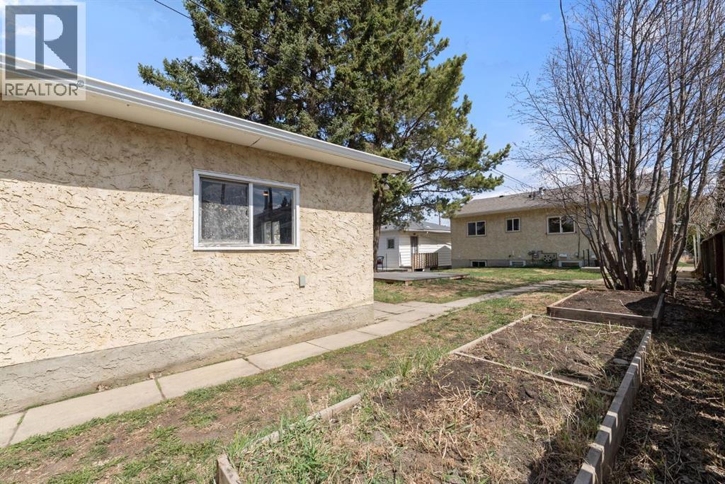 5228 47 Street, Camrose, Alberta  T4V 1K4 - Photo 23 - A2309798