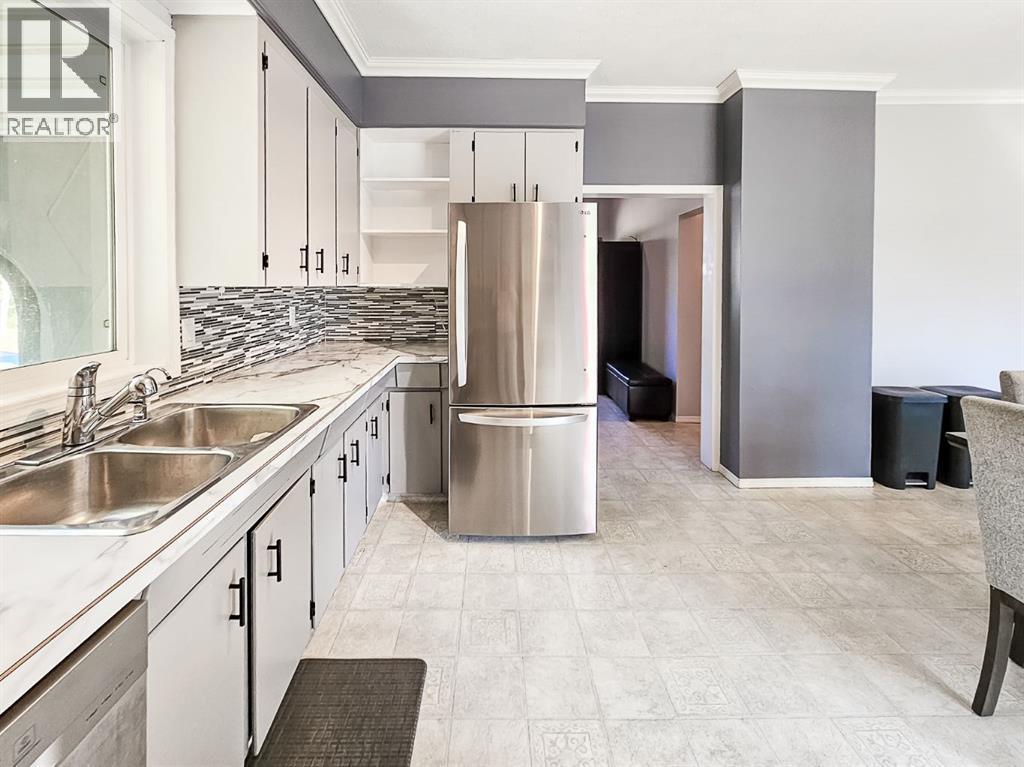 131 2nd Street NW, Falher, Alberta  T0H 1M0 - Photo 5 - A2261033
